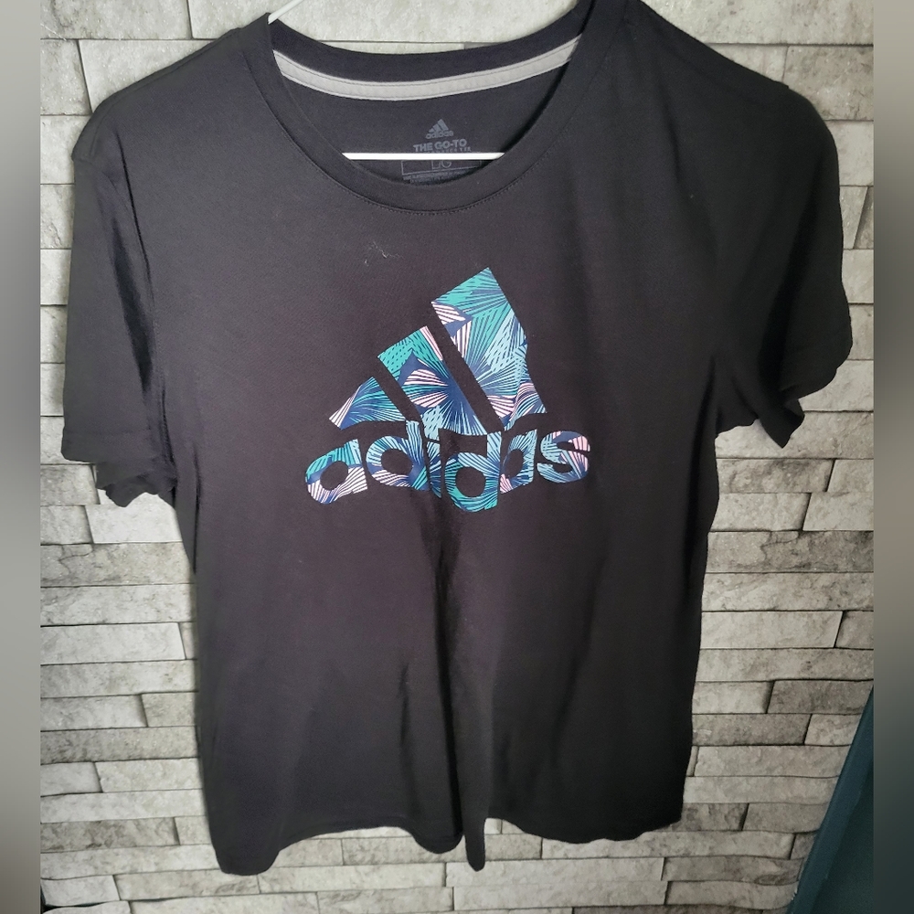 Adidas Tropical Print Tshirt Size Large